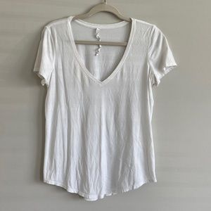 lululemon white t-shirt
